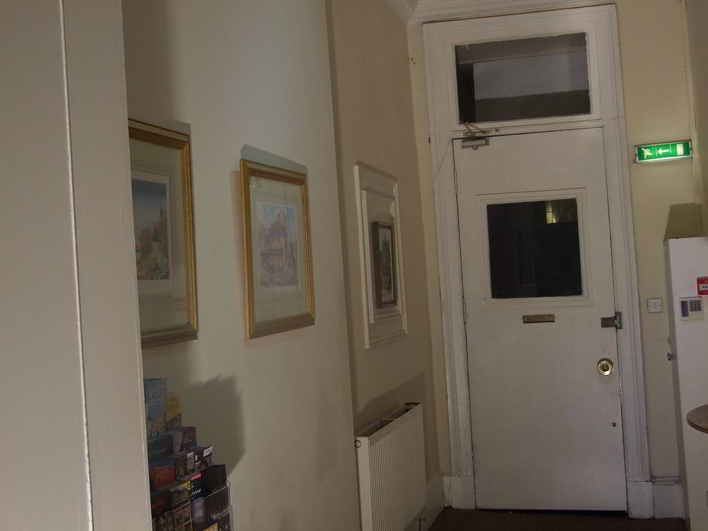 Pensión House 3*